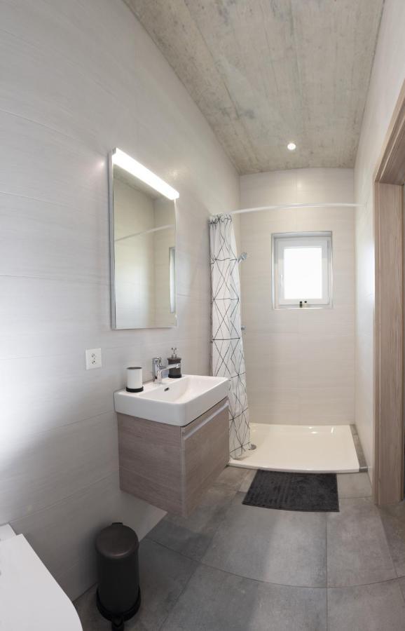 L'Appartement Reconvilier エクステリア 写真