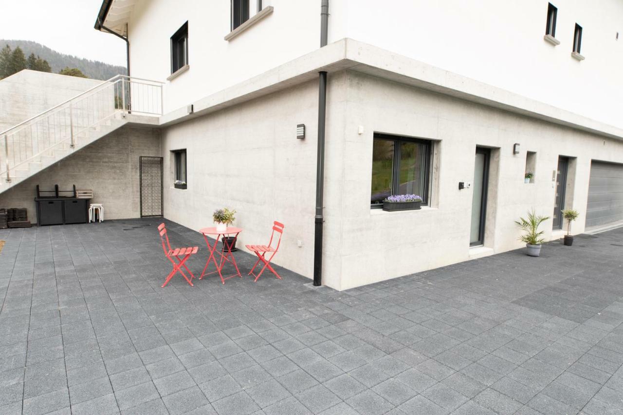 L'Appartement Reconvilier エクステリア 写真